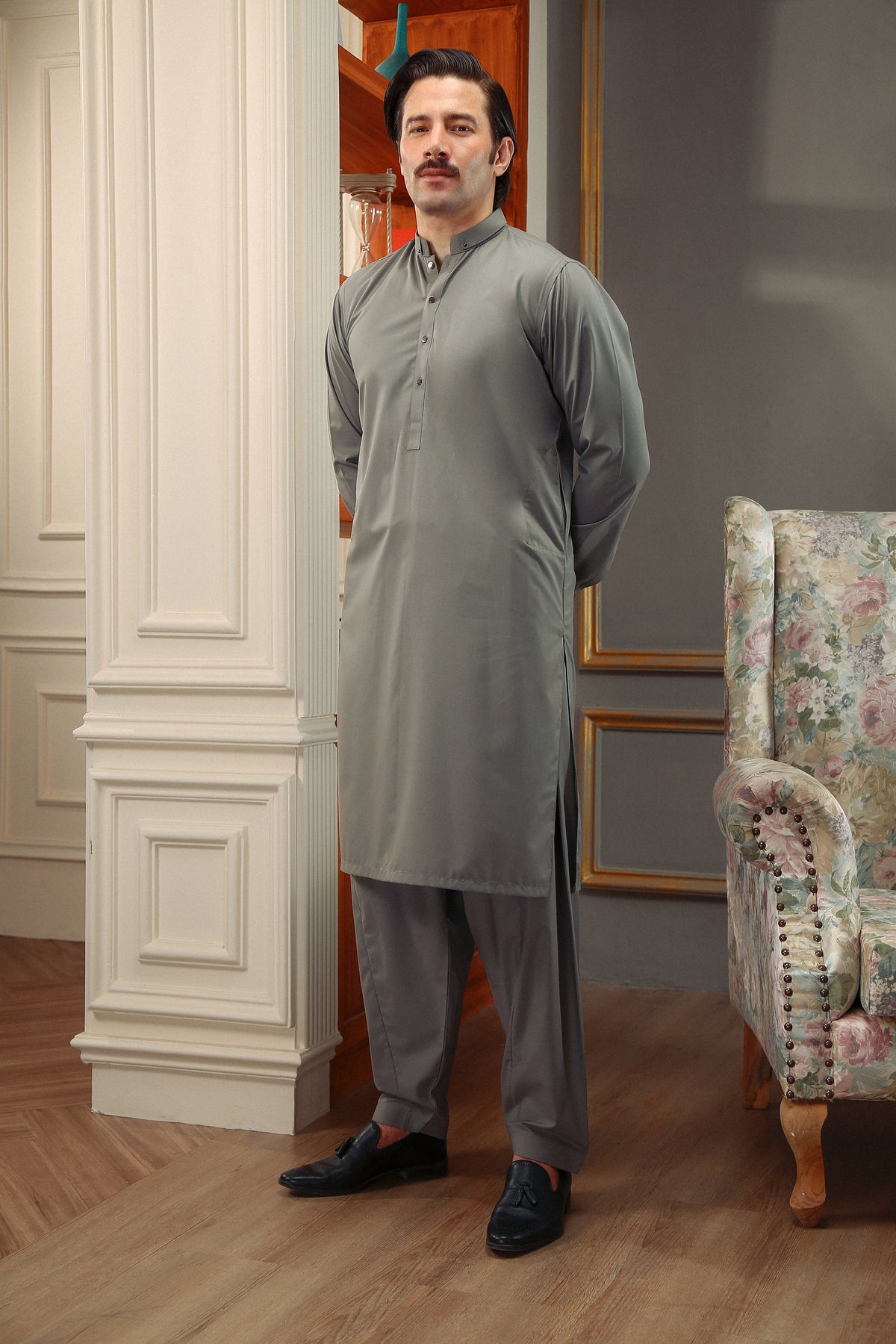 Metal-Touched Wash & Wear Kurta